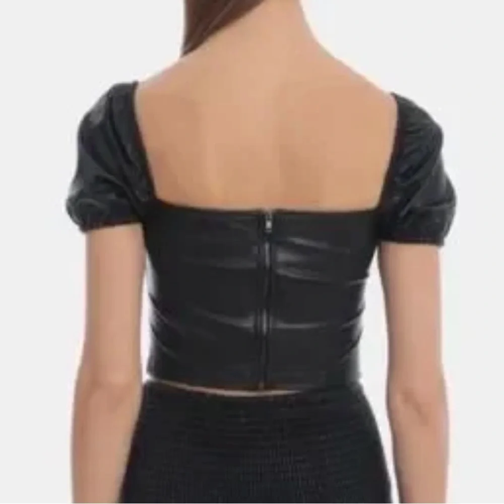 7 For All Mankind Black Faux Leather Crop Top - Picture 2 of 5